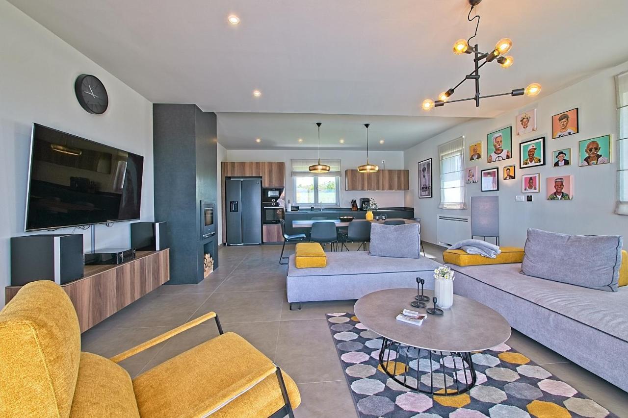 Villa Flamingo Kastelir Ngoại thất bức ảnh